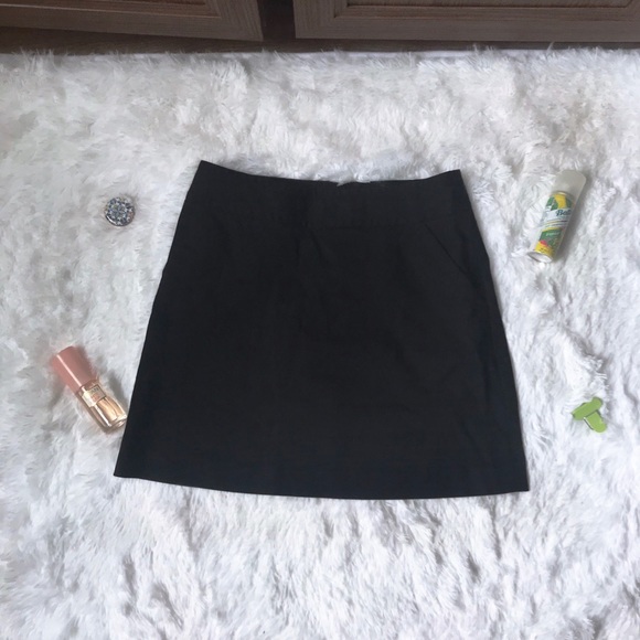 Banana republic classy black skirt great condition - Picture 2 of 4